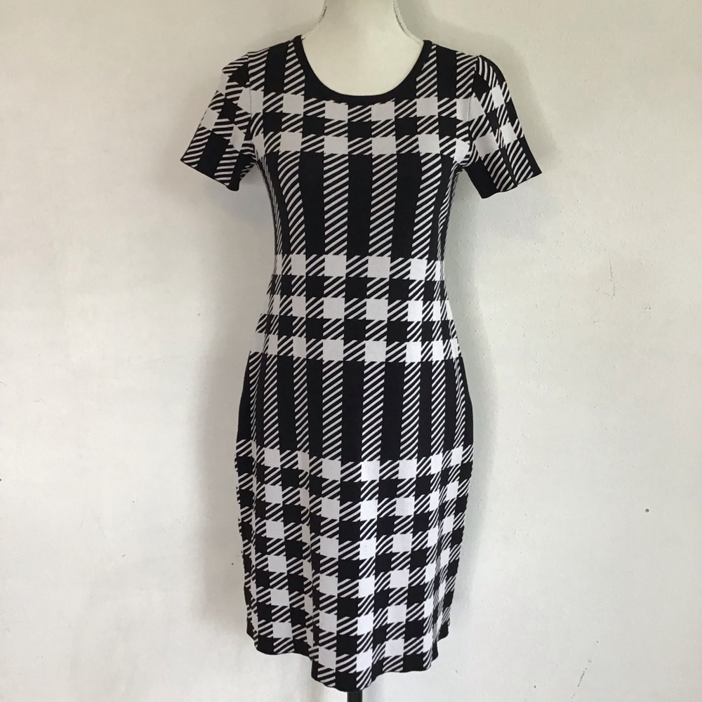 Ann Taylor Women Elegant Petite Black White Plaid Short Sleeve Dress SP